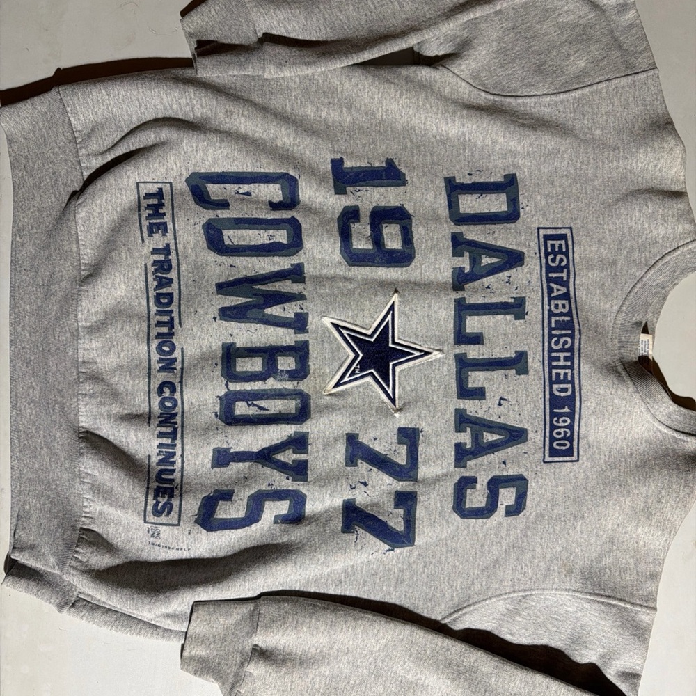 Vintage NFL Gray Dallas Cowboys Sweatshirt